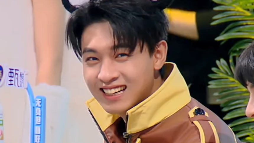 孙悟空叫秦霄贤老秦？秦霄贤忽高忽低的辈份