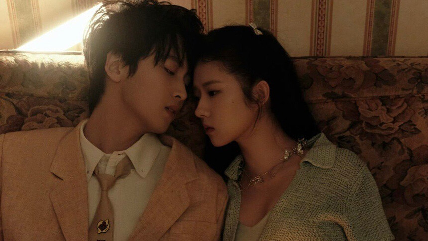 超甜售后！何蓝逗陈宥维合体杂志大片曝光