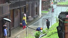 迎战强降雨 洪江市：护民生 保古城 连夜加固河堤保安全