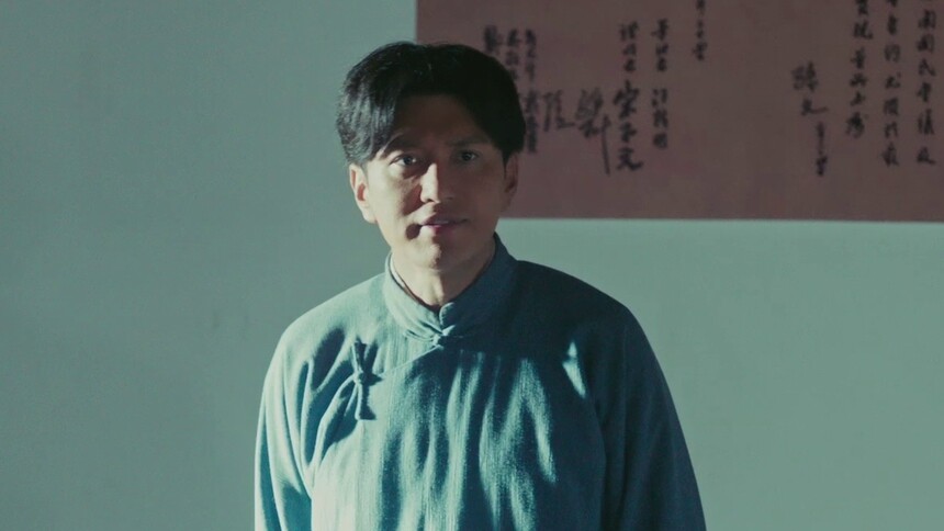 《浴血荣光》第1集看点：白色恐怖掀起血雨腥风