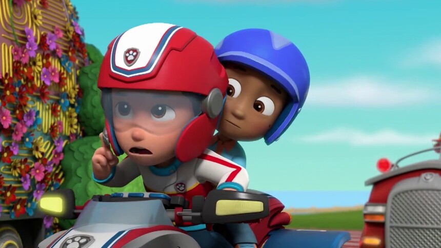 天天成功抓住机会 利用船锚实力援救