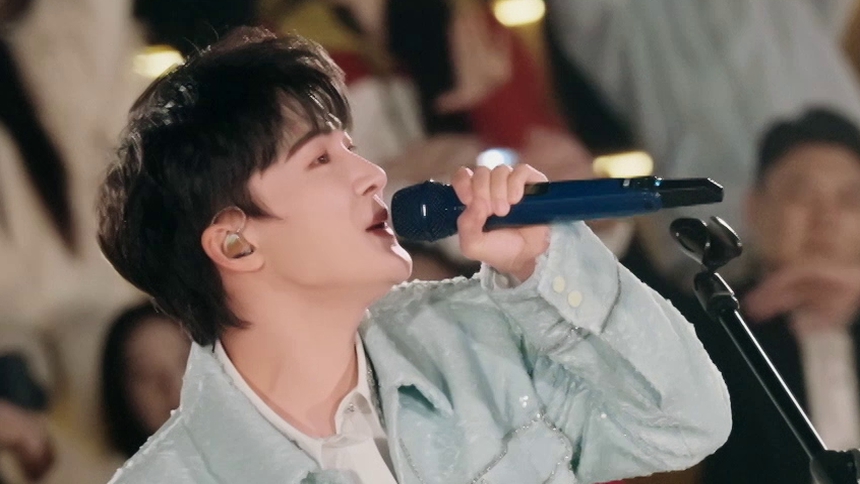 《2025湖南卫视芒果TV中秋之夜》周深郁可唯马克西姆开启音乐魔法 感受音符多样魅力