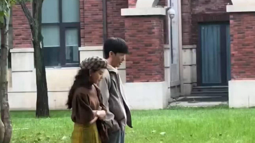 白宇章若楠《冬去春来》同框路透 复古穿搭氛围感满满