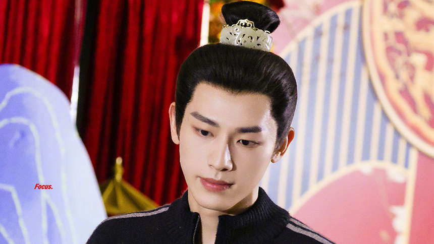 辛云来现身《明月录》开机仪式 即兴表演与剧迷亲切互动