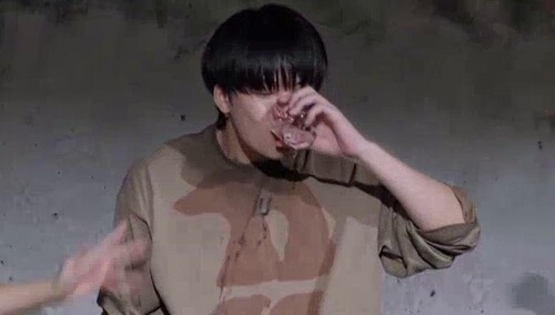 喝完你的喝你的！吴泽林爆笑喝水挑战