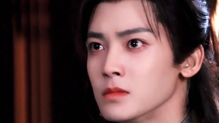 侯明昊《碧血蝉》新路透释出 泪眼朦胧破碎感拉满