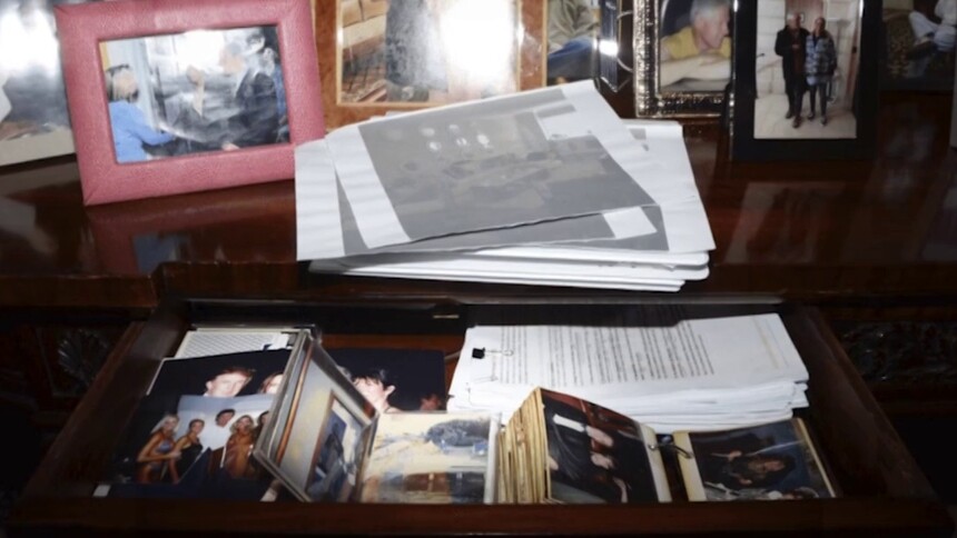 爱泼斯坦案：撤照片、涂文件 美国司法部在慌什么