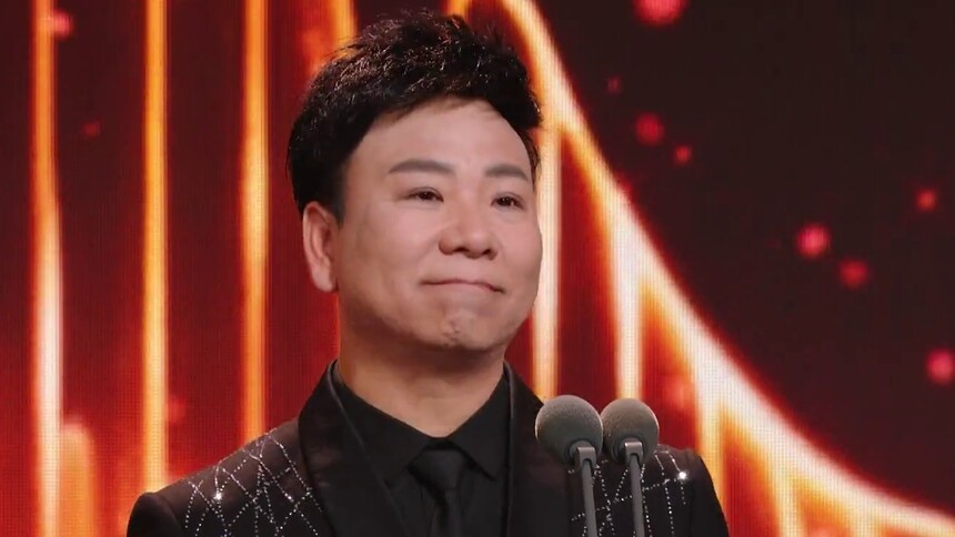 杨铭 带着陕西父老的期待，为全国观众演唱秦腔