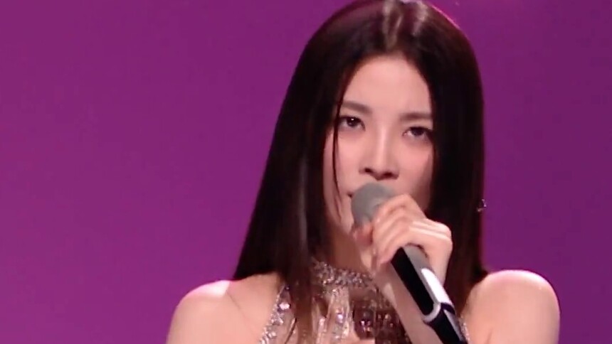 姚晓棠《紫》心动直拍