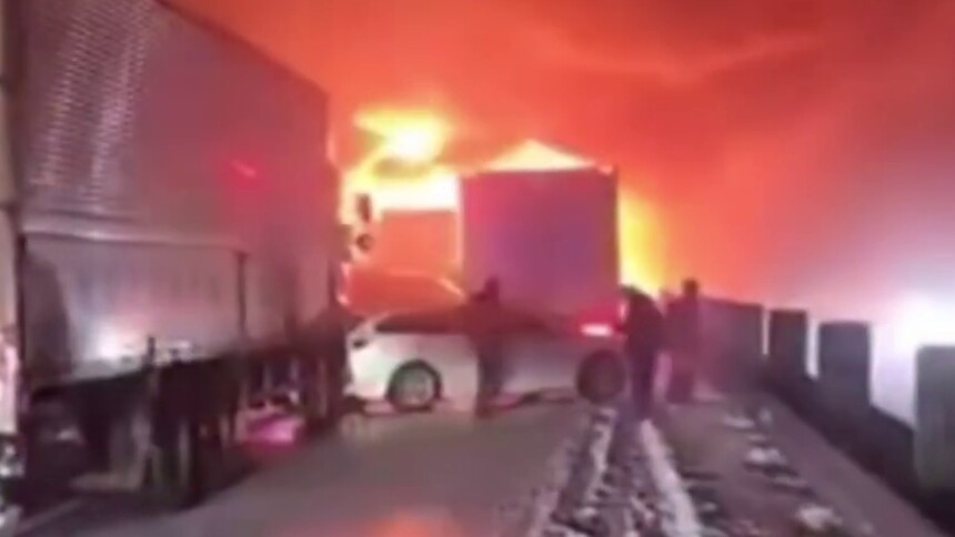 日本群马县多车相撞致1人死26人伤