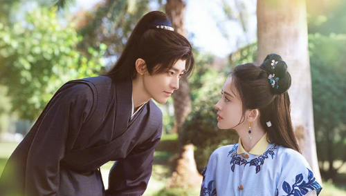 《玉茗茶骨》花絮：侯明昊为爱弯腰，娜扎抑制不住的嘴角上扬