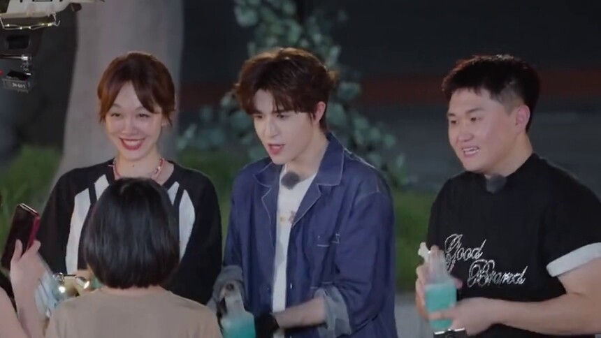 全员化身“活力王”联手摇饮狂欢