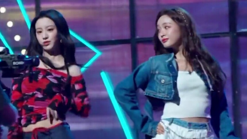 《你好，星期六2025》动感地带芒果卡晒晒时刻：吴宣仪 包上恩合作开场舞