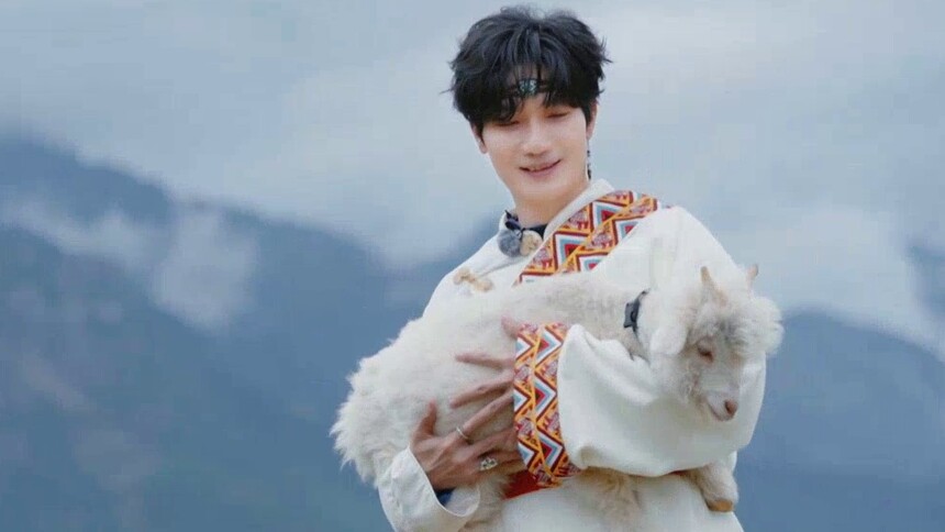 陈楚生白马王子造型