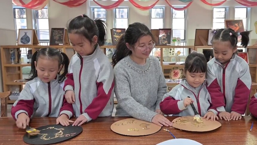 千城百县看中国·福马迎春丨河北石家庄：马年非遗焕新生