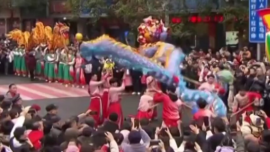 回到乡村找年味 龙一舞 就是年