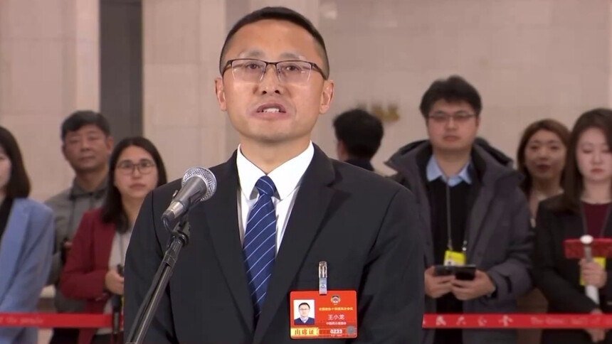 委员通道丨王小龙：让中国的工业母机真正装上“中国芯”