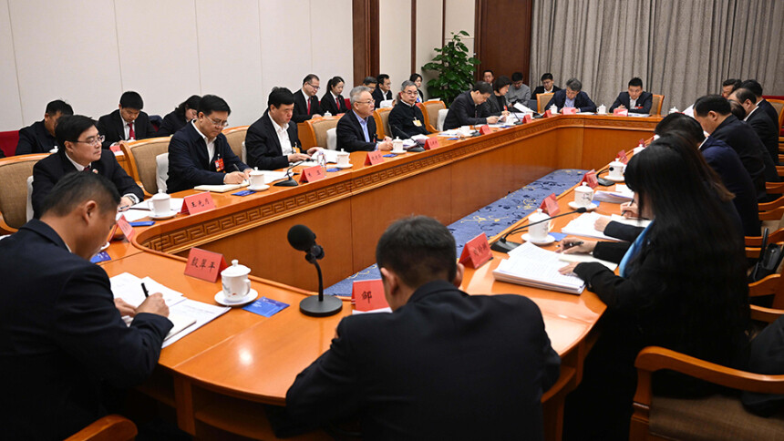 湖南代表团举行分组会议 审议三部法律草案修改稿 “两高”工作报告 沈晓明 毛伟明等参加