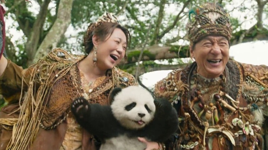 大哥与族长一同荡秋千