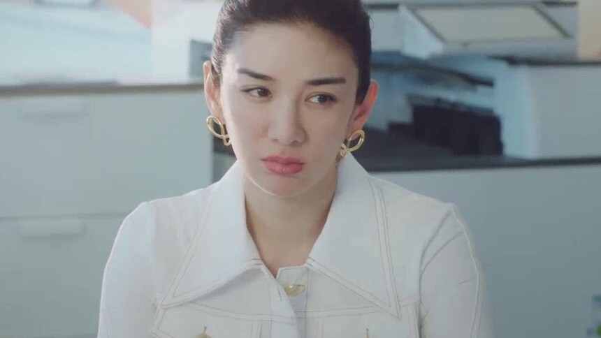 黄奕：可飒可柔，万般风情皆是她