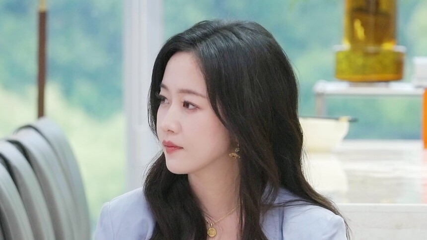 刘美含坦言自己被保护的很好