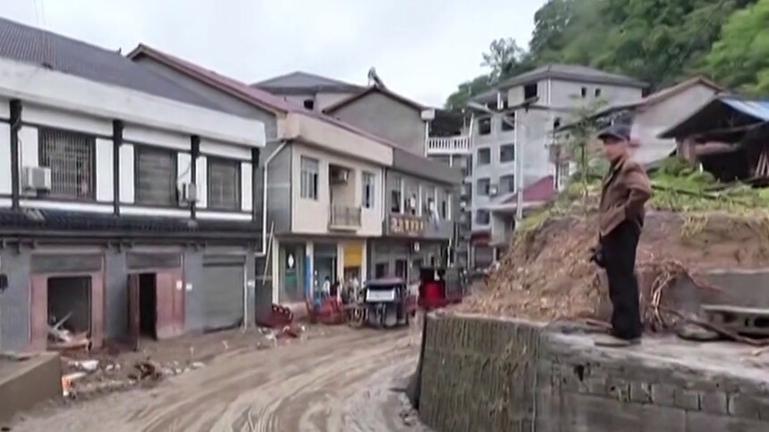 强降雨来袭 连线记者何杰：石门县壶瓶山镇水位持续下退 生产自救全面展开