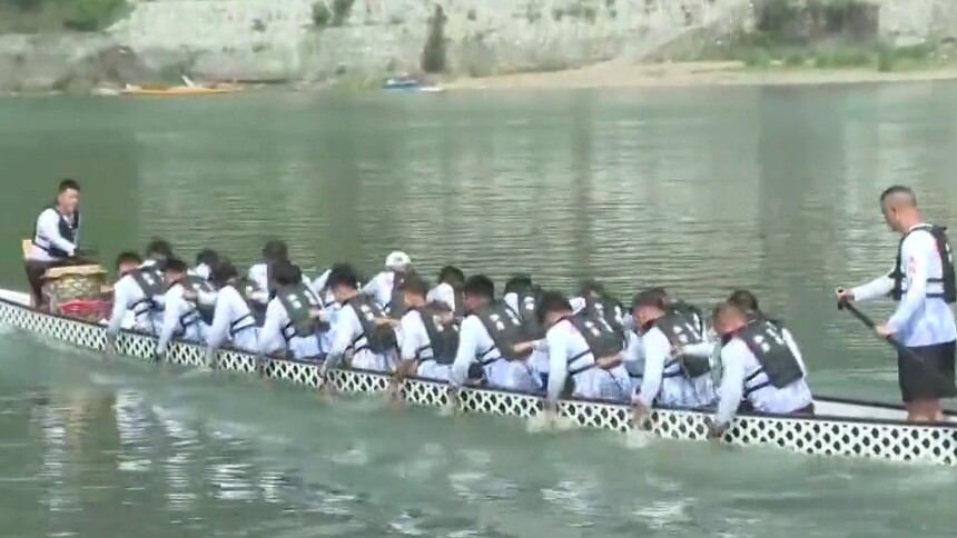 龙腾资江 韵动邵阳 走得出万里他乡 走不出一江乡愁