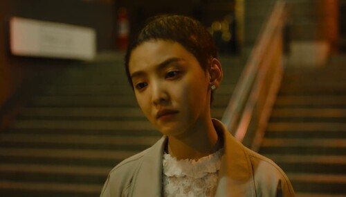 《想你了》尽兴曲MV 岑宁儿温柔献唱献给友情的温暖之作