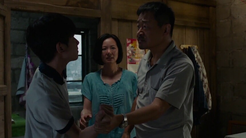 叛逆期浑身带刺，爹妈质问直接甩脸跑路