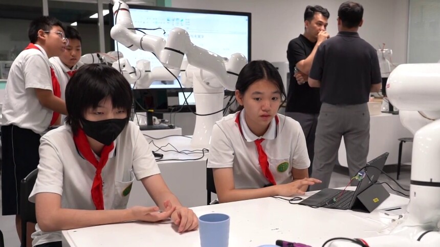 李志伟：AI时代要着重培养价值观和应变能力