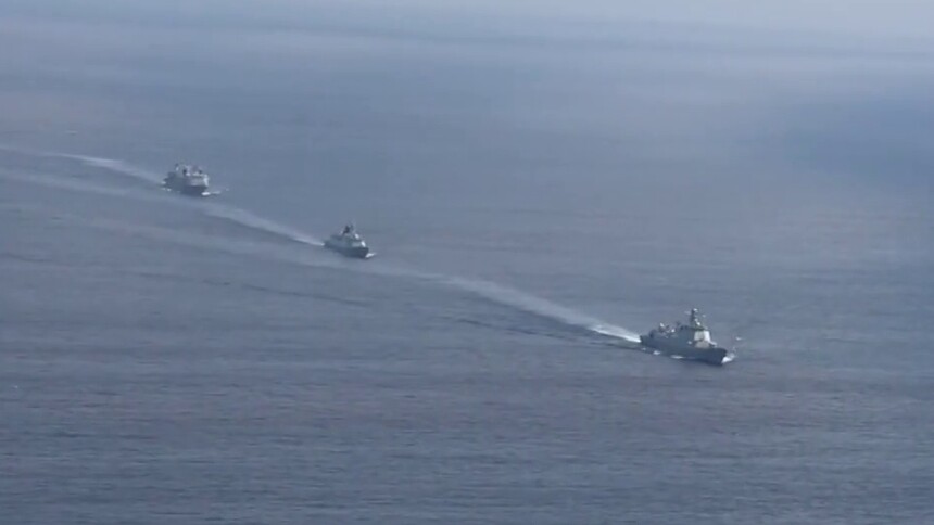 中国海军第49批护航编队起航赴亚丁湾