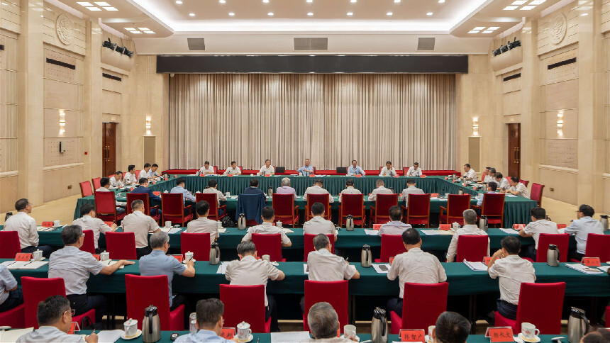 沈晓明主持召开推动全省未来产业发展工作座谈会 聚焦重点赛道 持续久久为功 推动未来产业发展不断取得新突破 毛伟明 毛万春 谢卫江出席