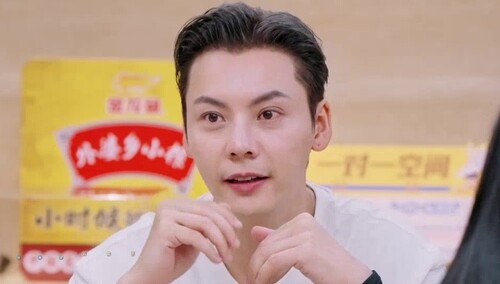 杨迪谈交友观念 陈伟霆不跟朋友共享秘密？