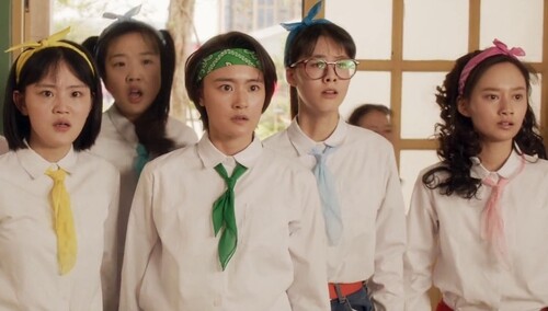 靠脸吃饭的杂志少女被毁容？