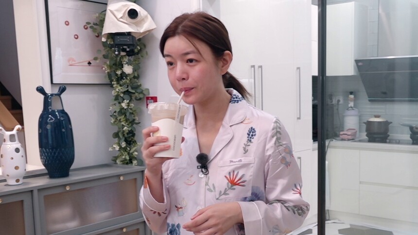 陈妍希家中常备多款补剂 每日喝两杯咖啡严控饮食