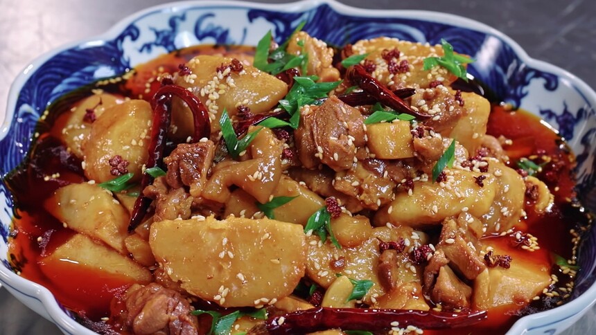 《家乡美食大赛》10月4日看点：一场关于川渝味道的品鉴即将开启，一起解锁川渝百味！