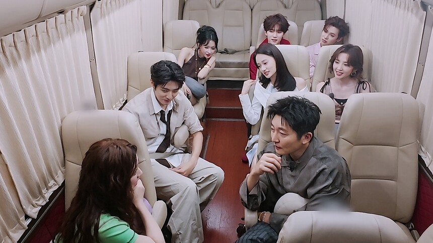 不想睡的星期五 加时版第7期：李小冉夏梦冷梗暴击 唐艺昕黄明昊复刻名场面画风跑偏